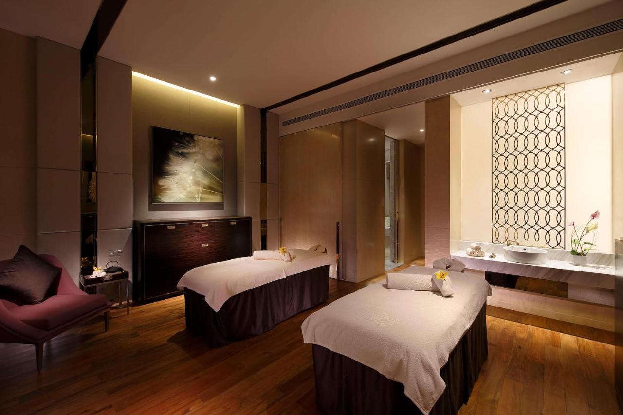 Studio City Hotel Макао Экстерьер фото The Spa at The Landmark